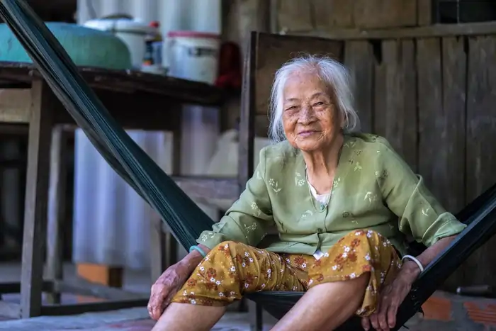 5 Science-Backed Affordable Longevity Hacks That Actually Work in 2025 9 Cultivate optimism and social connection